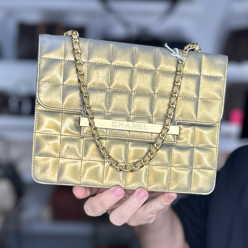 CHANEL IRIDESCENT CLUTCH